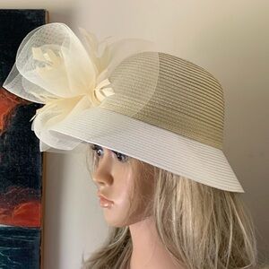 August Hat Co Women's Adjustable Summer Cloche Hat W/Tulle Lace Embellishment